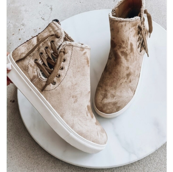 Very G Shoes - Brand new Boutique Very G Trin sneaker